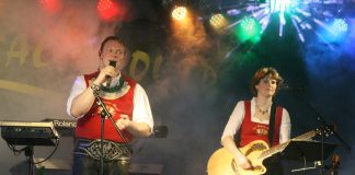 Feuerwehrball 2011 – Besucherrekord und „Stöttlhex-Premiere“ Feuerwehrball 2011 - Besucherrekord und "Stöttlhex-Premiere", Foto: Knut Kuckel