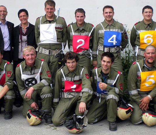 Auszeichnungen in Bronze und Silber – 49. Tiroler Landes-Feuerwehrleistungsbewerb in Ebbs Auszeichnungen in Bronze und Silber - 49. Tiroler Landes-Feuerwehrleistungsbewerb in Ebbs, Foto: FF Mieming