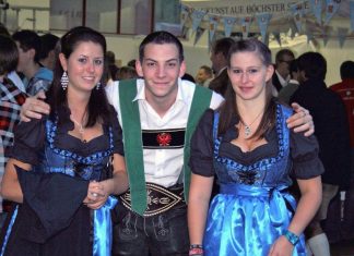 Oktoberfest 2011 – Gemeinde spendierte Freibier