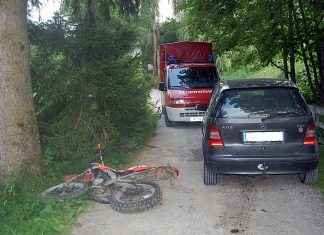 Verkehrsunfall mit Personenschaden in Freundsheim – Mopedlenker gegen ÜKW