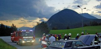 Fahrzeugbrand beim Parkplatz Locherboden