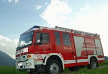 Kreisverkehr Krebsbach – Rauchende LKW-Bremsen