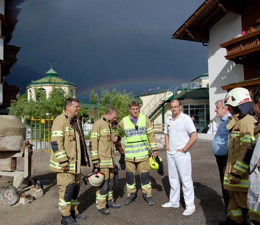 Brandalarm Hotel Schwarz – „Gegen 17 Uhr heulten die Sirenen“ Brandalarm Hotel Schwarz - "Gegen 17 Uhr heulten die Sirenen", Foto: Freiwillige Feuerwehr Mieming