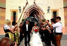 Die Feuerwehr gratuliert: Unser Kommandant Alex & Petra haben geheiratet Die Feuerwehr gratuliert: Unser Kommandant Alex & Petra haben geheiratet, Foto: Freiwillige Feuerwehr Mieming