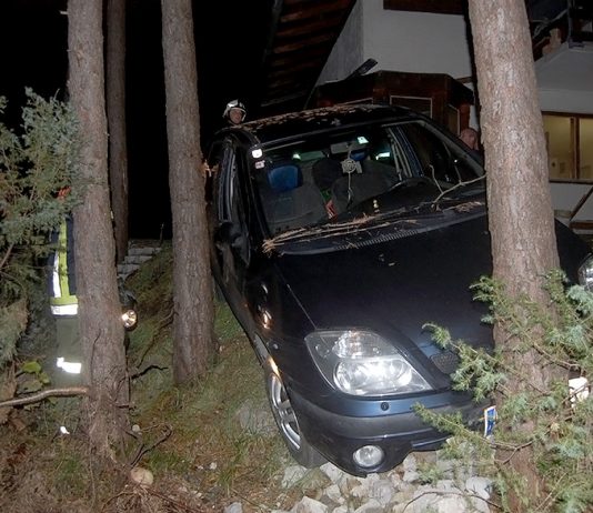 Abend-Einsatz in Mieming – Hilfeleistung Fahrzeugbergung Abend-Einsatz - Hilfeleistung Fahrzeugbergung, Foto: Freiwillige Feuerwehr Mieming