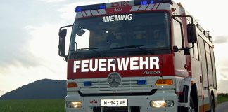 Gewerblicher Fahrzeugbrand – LKW brennt bei Kilometer 14,8 Freiwillige Feuerwehr Mieming, Foto: FF Mieming