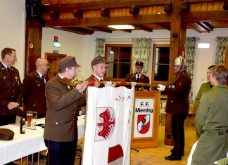 Feuerwehr Mieming JHV 2015 – „Stellt euch vor es brennt und keiner kommt?“ Jahreshauptversammlung Feuerwehr Mieming - "Stellt euch vor es brennt und keiner kommt?", Foto: FF Mieming