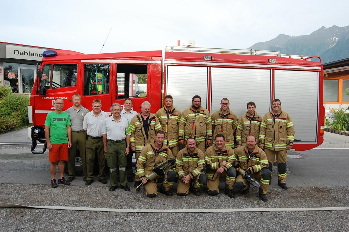 Gruppe Gold, Stehend v. links: Sonnweber Roland, Kranebitter Alexander, Pienz Markus, Sagmeister Alexander, Lengg Daniel, Perkhofer Thomas. Kniehend v. links: Fritz Peter, Rauth Stefan, Weber Stefan, Dullnig Markus.