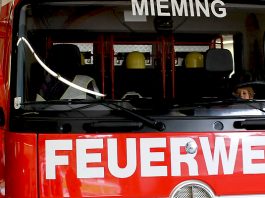 Ölmeldealarm Mehrparteienwohnanlage Feuerwehrauto, Lange Nacht der Freiwilligen Feuerwehr Mieming