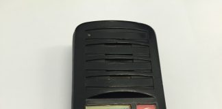 Person eingeschlossen – Kind steckt in Stiegengeländer fest