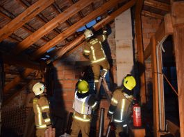 Blitzschlag in einem Sägewerk in Mieming