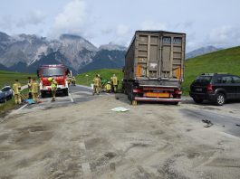 Fahrbahnreinigung nach Verkehrsunfall