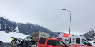 Pkw Brand Kreisverkehr Krebsbach