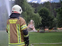Übungsszenario Gebäudebrand beim Badesee Mieming