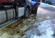 Lkw hat Hydrauliköl verloren