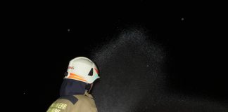 Übung zu Strahlrohrführung und Menschenrettung