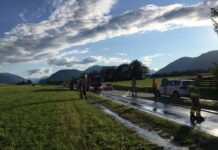 Ölspur auf der Bundesstraße 189 Höhe Wildermieming