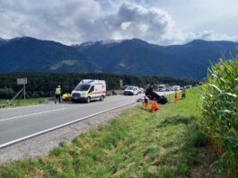 Fahrzeugüberschlag auf der Landesstraße 236