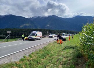 Fahrzeugüberschlag auf der Landesstraße 236