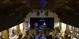 Feuerwehrball 2023 – Mit hohem Besuch der Stöttlhexe