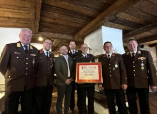 Weihnachtsfeier mit Verleihung Ehrenmitgliedschaft